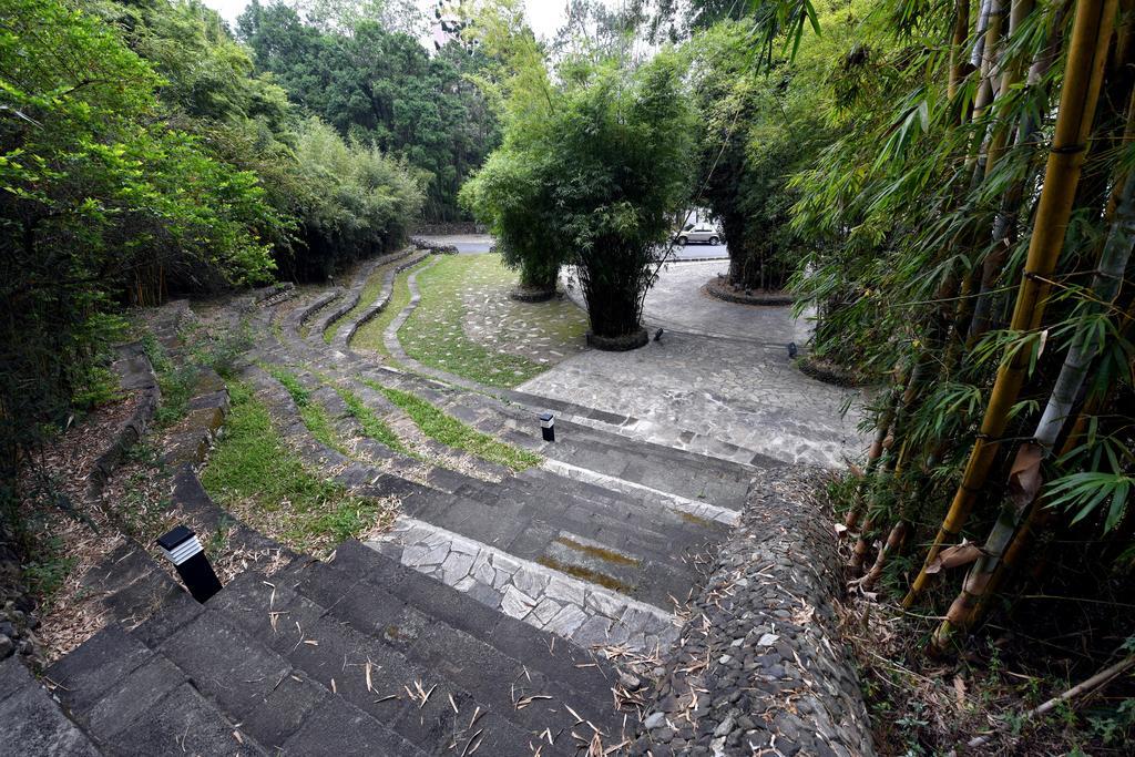 Sun Moon Lake Bamboo Rock Garden Yuchi Εξωτερικό φωτογραφία